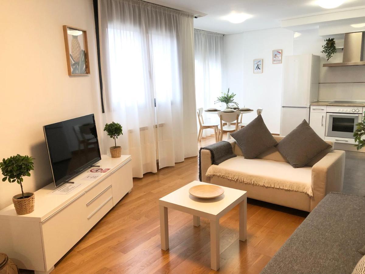 Ferienwohnung Apartamento 1 Centrico Garaje Wi-Fi Para Trabajar Castro Urdiales Exterior foto